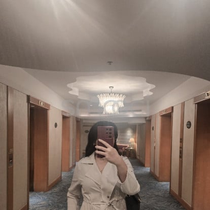 Abia – Sunday and its cuddle day! Feel free to book. I only entertain up to 6pm 😉