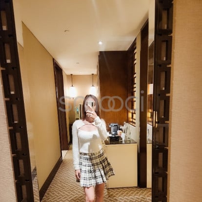 Akiko torres – I'm not online here but im available. Watsapp me . 