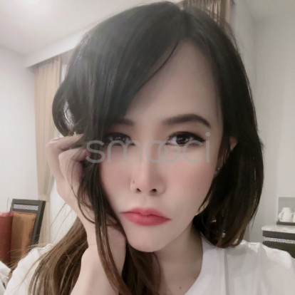 Alisa – Everybody sleep but I also wake up with no reason 😅😅