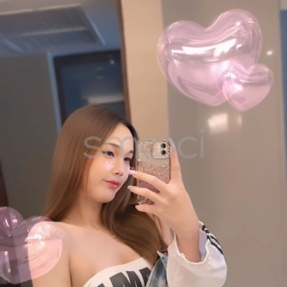 Amy – I'm available now are you ready 😘