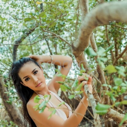 Anissa – Hi guys!! 
