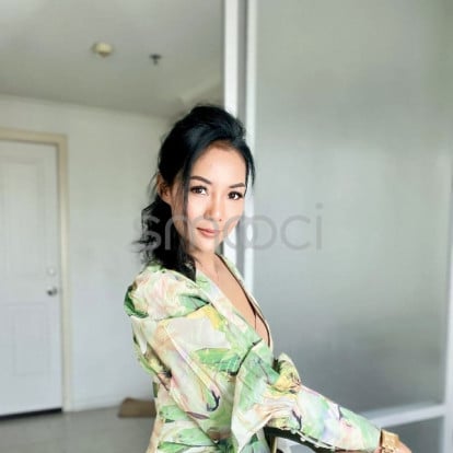 Anissa – Hi guys!!! I'm available 