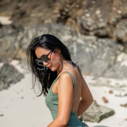 Anissa – Hi guys!!! I'm available let's catch up tonight 😁