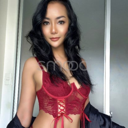 Anissa – Hi guys! Wish colour do you like 😘