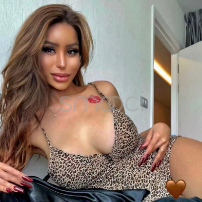 Aphrodite Aliyah – Fresh For You Gents😋E xquisite Dish here😏 #AphroditeTS 