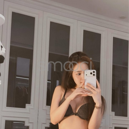 Ashley – Ready fr u tonight 🥰 