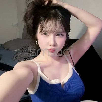 ADELIA – Come on, I'm ready.