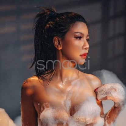 Barbie – Shower with me