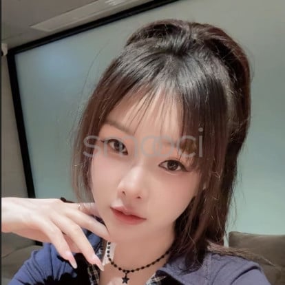 Cherry – I'm available 😍🥰