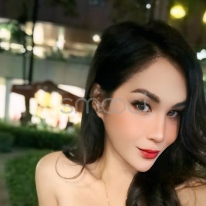 Chloe – Trans Free today