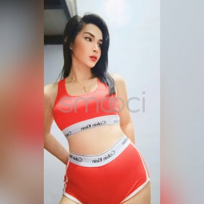 Chloe – Trans available now