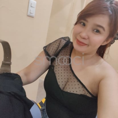 Claires – Hi available now