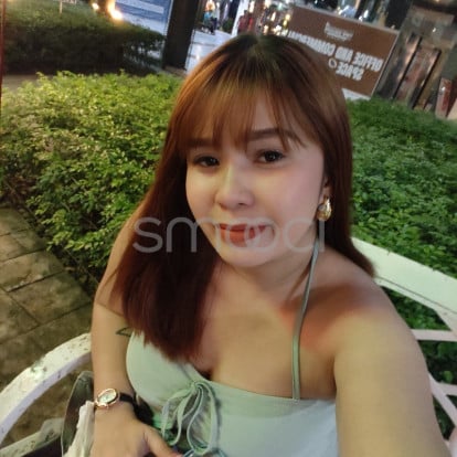 Claires – Hi available now