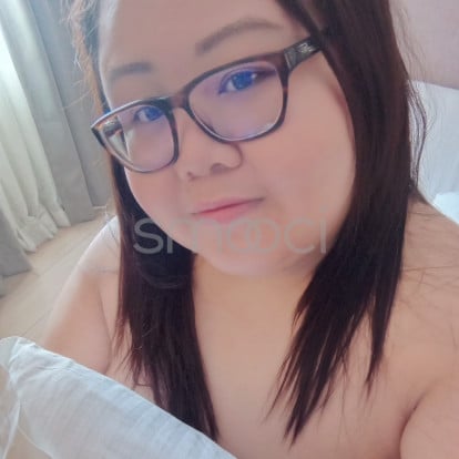 Coleene Chu – available tonight..book me now 💋