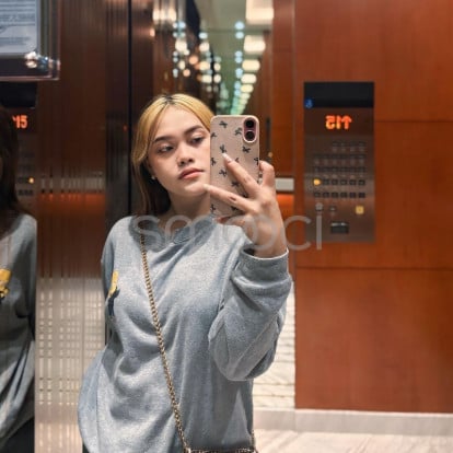 Coline – Available