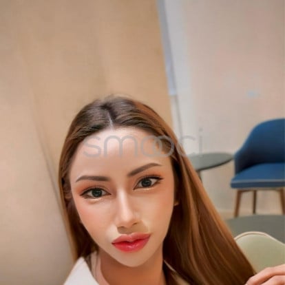 Cream – I'm available now 🥰