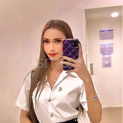 Cream – I’m available now, book me please 🙏 