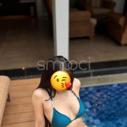 Elecher – Abs with boobs? 