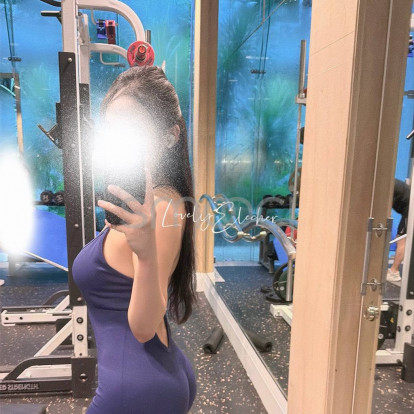 Elecher – Love my gym outfit? 