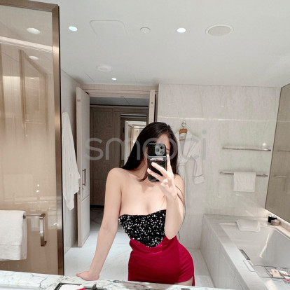 Elecher – Sexy OOTD 