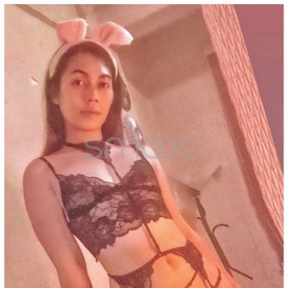 Ema – Shemale here functional versatile service between my legs with relaxing massage available today 