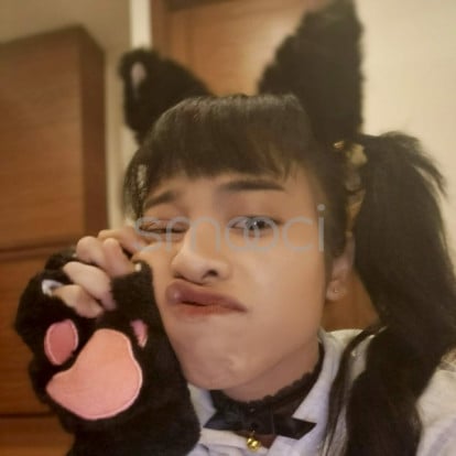 Emmixoxo – "Petite troublemaker with a cute twist... Once you book me, you'll be hooked on my sass 😈🐰"