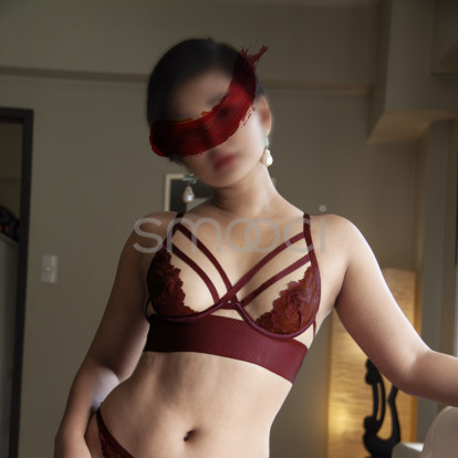 Erin – new photos as of November 2020 😘