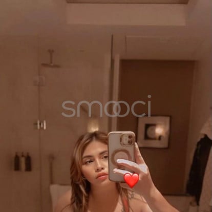 Gee Anne Lopez – Im offline but still available to book:>