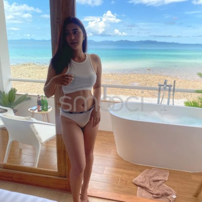 Giftza – I'm  available  now 😘