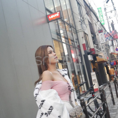 Gillvi – Hi baby booking me 😉😘