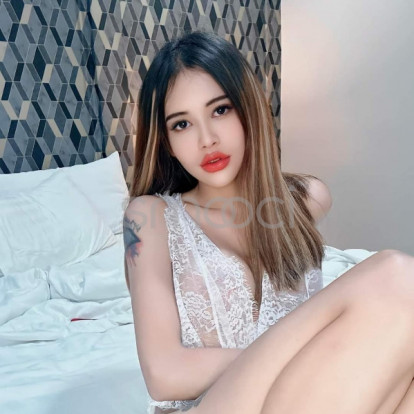 Hanna – Im free now booking me babe😘