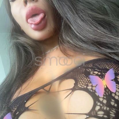 Hannah – Available in Singapore till 7 may!