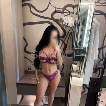 Hannah – Available in Singapore till this Saturday only! Hurry and book me before I'm gone again 🥺🤗💜