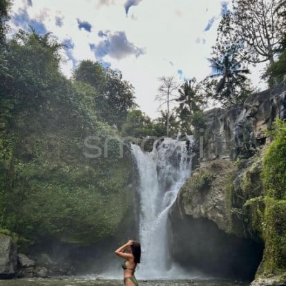 Ice – Hi I'm available today! Book early I'll make sure you can get what you want