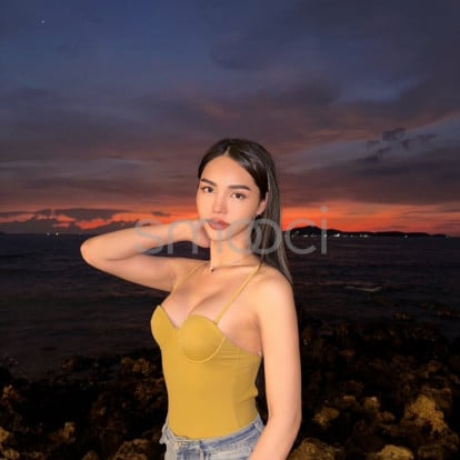 Jackie – Will you go to the beach with me?