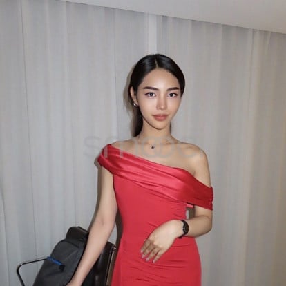 Jackie – Red dress 💃 