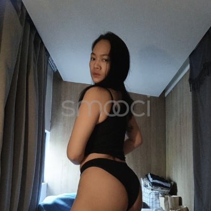 Jadeene – Waiting....