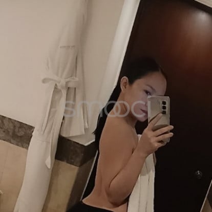 Jadeene – Shower together?