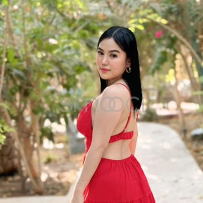 Jamaica – Lady in red 🍒