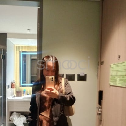 Kate Shane – Kiss,hugs and give you a great time...just be gentleman and I'll assure you, we will have a good time.