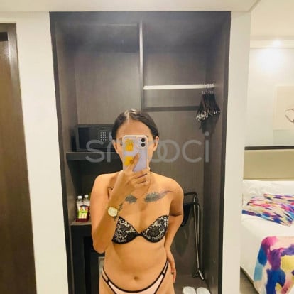 Keisha – Hello dear dont hesitate to book me