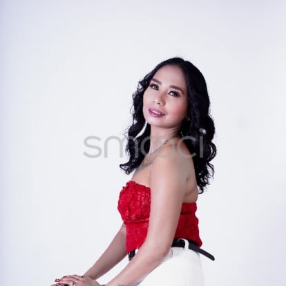 Keisha – its my birthday now can u give me a birthday se×