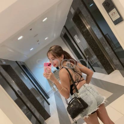 Keisha – Book me now honey