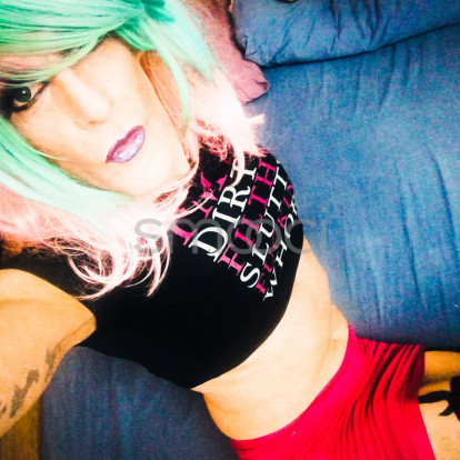 Kikka Devil – The face says "I'm innocent" but the crop top is more  honest