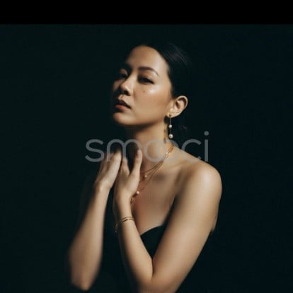 Lana – The loveliest and classy woman is right here. Book me now or never 🤗😘 You'll never regret a single penny 😜💕