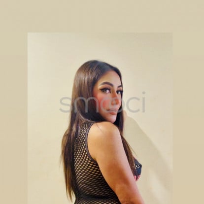 Lilly – Im bored..wana have fun?