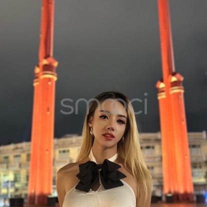 Lydia – Can​ I​ be​ your​ dirty little secret? 