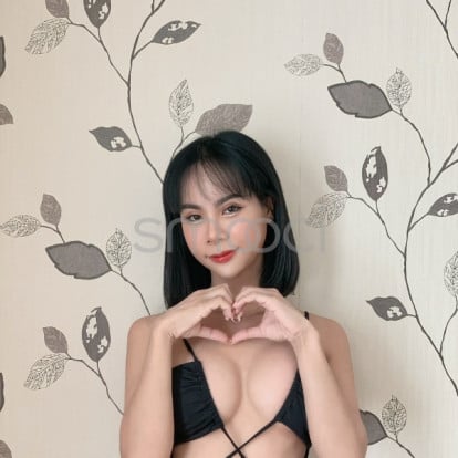 Mia – 😘