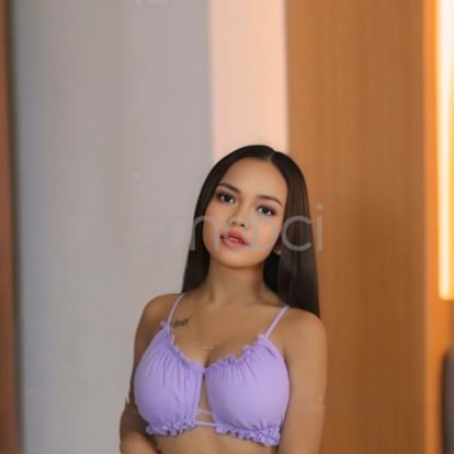 Mira – Looking for pure relaxation with a naughty twist? I’m your girl. Book now 💋