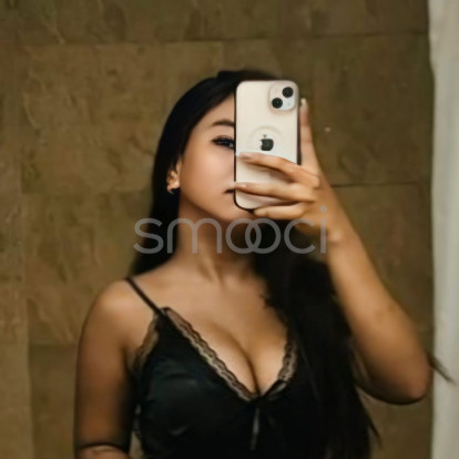 Mira – PUBLISHED  Sweet,bold,and impossible to ignore. One look. And you'll want more.😜 im free tonight book now😍
